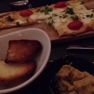 Margherita Flatbread