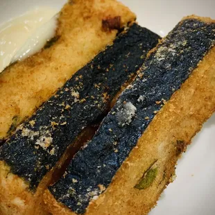 Seaweed &amp; shrimp paste cake