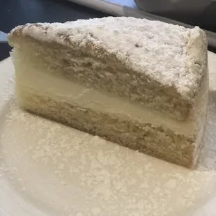 Lemon tart cake... meh