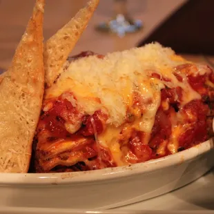 Lasagna w/ meat sauce