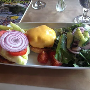 Wonderful cheese burger and fresh green salad with fresh bleu cheese dressing. Delicious!