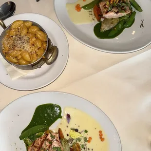 Salmon and lobster Mac and cheese