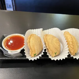 Panang Curry Puff (Karipap Panang, 3 pcs)