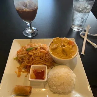 C2. Yellow Curry Combo Lunch
