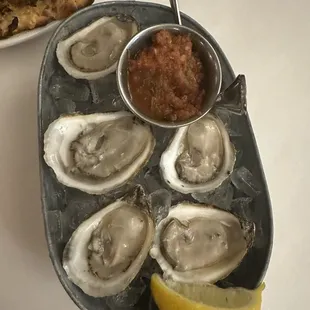 Oysters 5/5 Cocktail Sauce is perfect