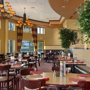 Bistro 737 has a nice cathedral ceiling dining room.