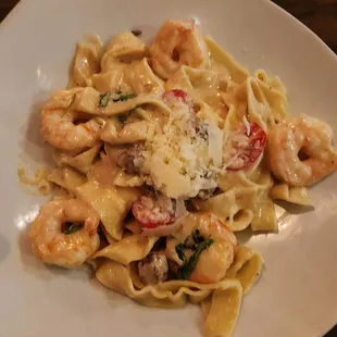 Shrimp pasta