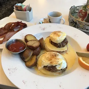 Eggs Benedict