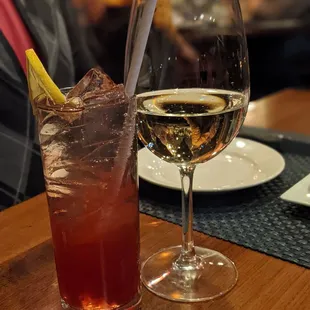 Pomegranate and cardamom tea