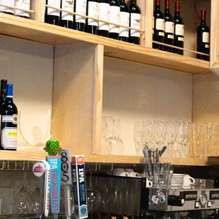 We&apos;re delighted to serve delicious pizzas, pastas, salads, desserts, a wide selection of wine, and more! The best restaurant in Burlingame!