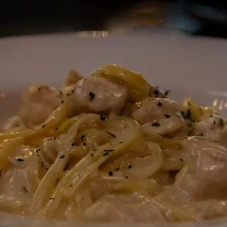 Fettuccine Alfredo