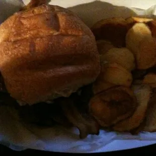 The Bleu Bayou Burger with chips. (Early 2012)