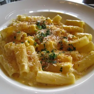 Dungeness Crab Mac and Cheese