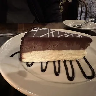 Cheese cake with chocolate (can&apos;t remember exact name)