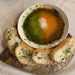 Unexplainably delicious bread service