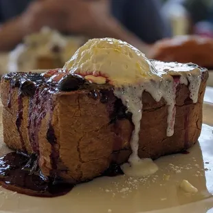 Pain Perdu (French toast)