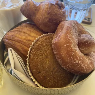 Pastry Basket