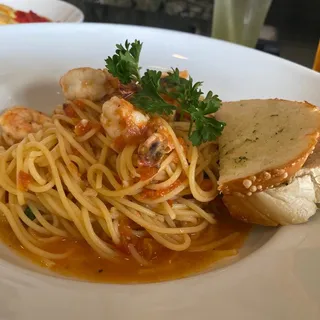 390499. Garlic Tomato Sauce with Shrimp