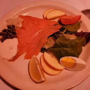 Smoked salmon appetizer