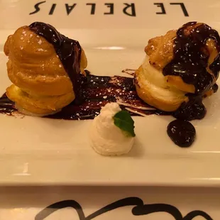 Profiteroles
