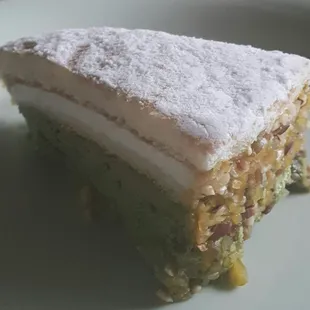 Pistachio Cake (to go)