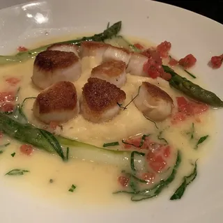 Maine Sea Scallops St. Jacques