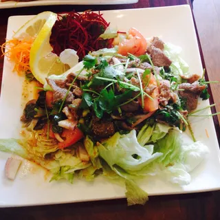 Yum Nuer (Beef Salad)