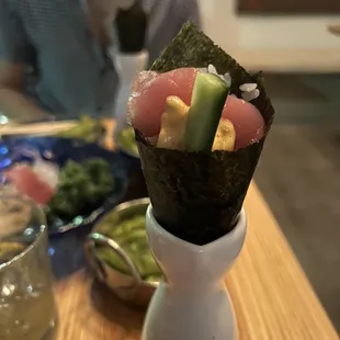 Spicy tuna hemaki