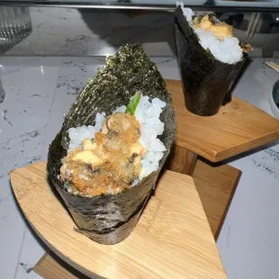 Fried oyster handroll