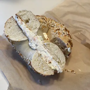 Everything bagel w/ Lox spread