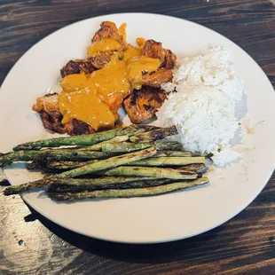 Mixed Tandoori Chicken Tenderloin Medallions &amp; Chicken Thigh w/ Tikka Butter (Daily Special)