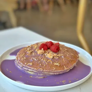 UBE LAVA PANCAKES - 6/10. Gummy texture.  UBE SYRUP - 6/10 basically Ube flavored condensed milk.