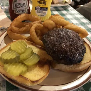Juicy Lucy with Onion Rings
