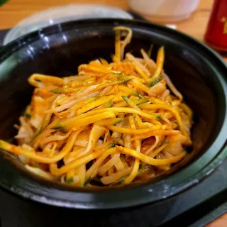 B3. Cold Skin Noodle