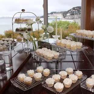 Mini cupcakes. Sumptuous Strawberry &amp; Voluptuous Vanilla.