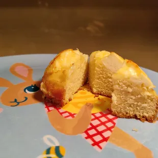 Cross section of the Liliko&apos;i Cream Cheese