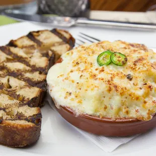 GREEN CHILI &quot;MAC&quot; | house green chili + elbow macaroni + 3 cheese sauce + jalapeno + toasted local bread