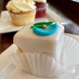 Petit Four - Bittersweet Confections