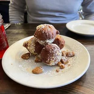 Gingerbread Fritters