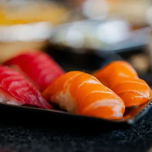tuna and salmon nigiri