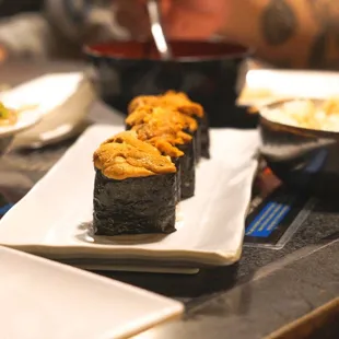 Uni Roll (IG: eatingwithkreng)