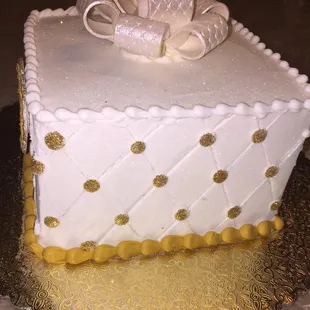 Bizzy B birthday cake.