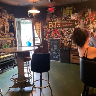 BJ&apos;s Lounge