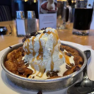 Salted Caramel Pizookie OH YA