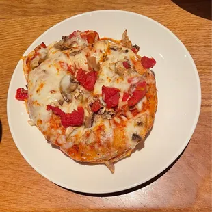 Individual mushroom pizza