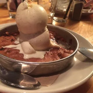 Chocolate Chunk Pizookie