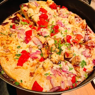 Barbeque Chicken Pizza - Shareable