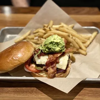 Bacon-Guacamole Deluxe Burger*