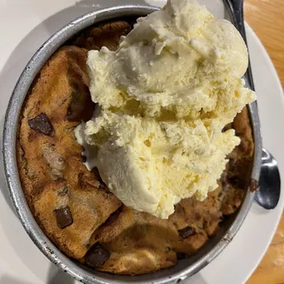 Chocolate Chunk Pizookie