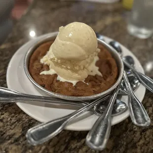 Chocolate Chunk Pizookie
